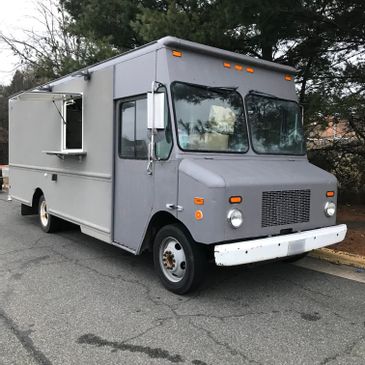 2007 Food Truck with New Kitchen