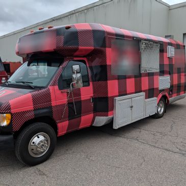 Food Truck with Fully Loaded Kitchen and Extras