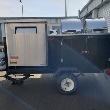 Low Mileage Food Trailer