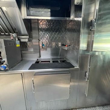 Fully Loaded Like New Food Truck Less Than 9k Miles