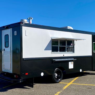 Fully Equipped 2004 Chevrolet WorkHorse Food Truck