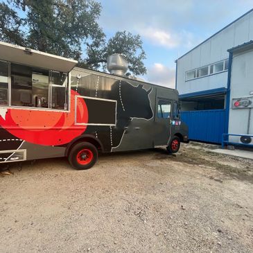 Fully Equipped Mobile Kitchen - Lots of Features
