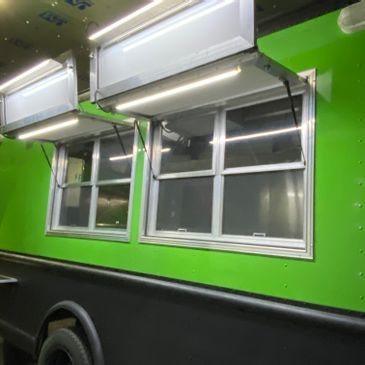 SUPER DEAL RO 2011 WITH NEW ENGINE AND TRANSMISSION INCLUDING ALL NEW APPLIANCES