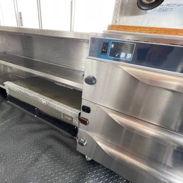 FOOD TRUCK **BEAUTIFUL** PRICED TO SELL!