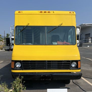 2020 built kitchen on 2002 Chevy Workhorse P42
