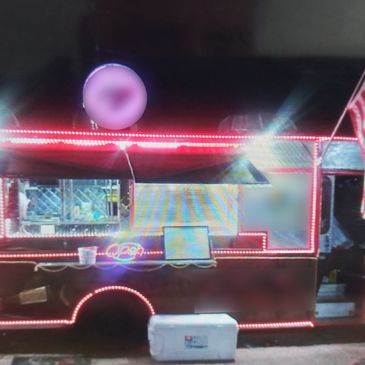 New England Lobster & Chowder Truck