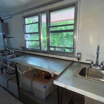 Clean Upgraded Food Truck