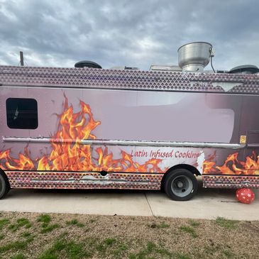 Fully Equipped, 21-foot Food Truck for Sale