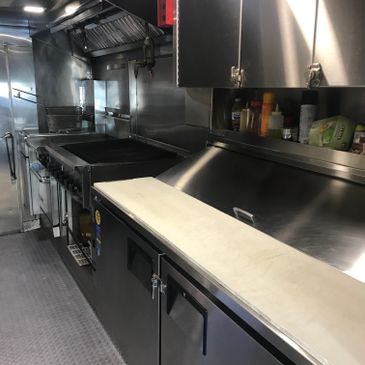 FOOD TRUCK FOR SALE