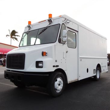 2001 Freightliner MT45 83,000 Miles