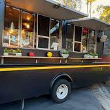 Ready to Work, Fully Equipped 2007 Ford Food Truck