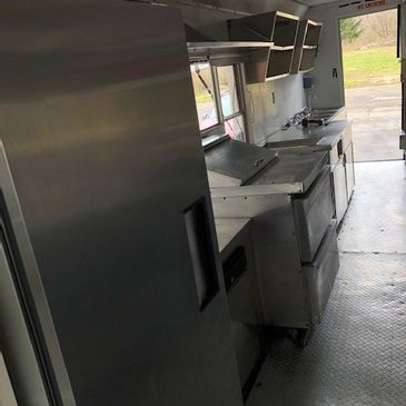 2005 22' International Utilimaster Beautiful Mobile Kitchen Diesel Food Truck for Sale in Ohio