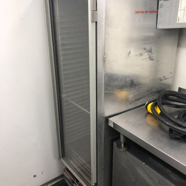 THE HIDEOUT LOADED HUGE KITCHEN