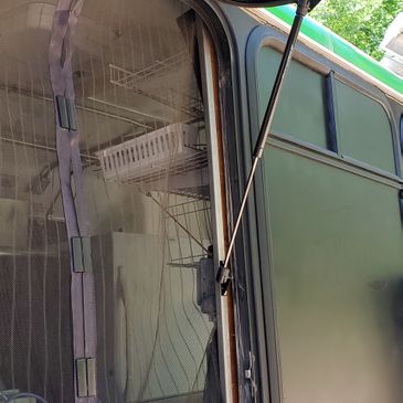 1999 Ford E-350 Food Truck