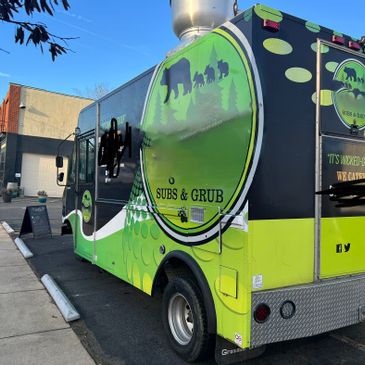 Full-Sized Food Truck Ready to Roll in Fredericksburg