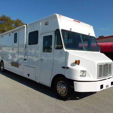 Freightliner MT55 STEP VAN Box