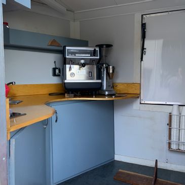 COFFEE AND ESPRESSO TRAILER - FULLY EQUIPPED