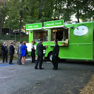 Curbside KItchen TURN KEY WELL ESTABLISHED