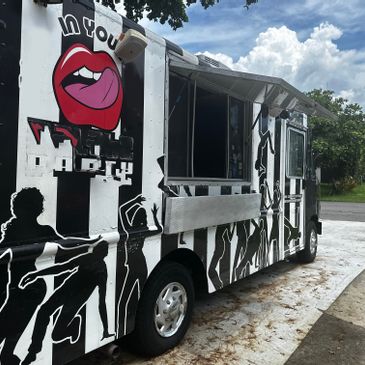 2009 Stepup Van Food Truck