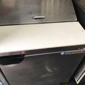 1 Year Old 22' Food Truck