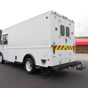 2005 Freightliner MT45 42,000 Miles