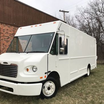 Unwrapped 2008 Freightliner MT55 Food Truck