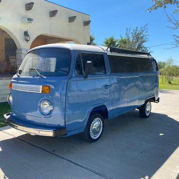 Converted 1987 T2b Transporter Bus