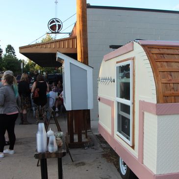 SERVE DRINKS EIGHT BEER DRAFT TAPS GREAT BUILD