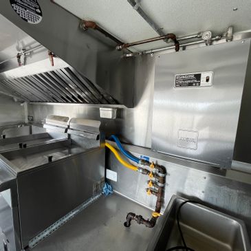 FOOD TRUCK **BEAUTIFUL** PRICED TO SELL!