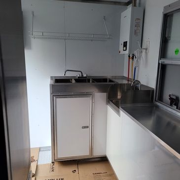 Lush Green 7x16 Food Trailer
