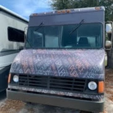 2002 Freightliner MT 45 Chassis (Diesel)