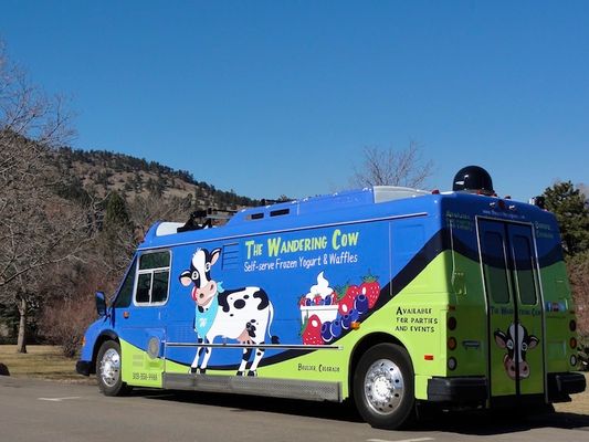 Self-Serve Frozen Yogurt Food Truck - Orion II / Orion II / 1998 - For